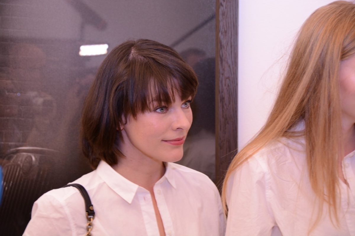 Milla Jovovich stand schon mit 13 vor Lindberghs Kamera. Nun hatte auch ich die Ehre